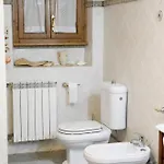 Daire Casa Vacanza Con Piscina Grande E Idromassaggio Jacuzzi Collesalvetti
