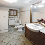 Daire Casa Vacanza Con Piscina Grande E Idromassaggio Jacuzzi Collesalvetti