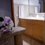 Casa Vacanza Con Piscina Grande E Idromassaggio Jacuzzi Daire Collesalvetti