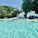Daire Casa Vacanza Con Piscina Grande E Idromassaggio Jacuzzi Collesalvetti