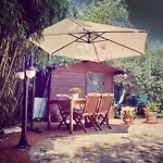 Casa Vacanza Con Piscina Grande E Idromassaggio Jacuzzi Daire