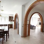 Casa Vacanza Con Piscina Grande E Idromassaggio Jacuzzi *