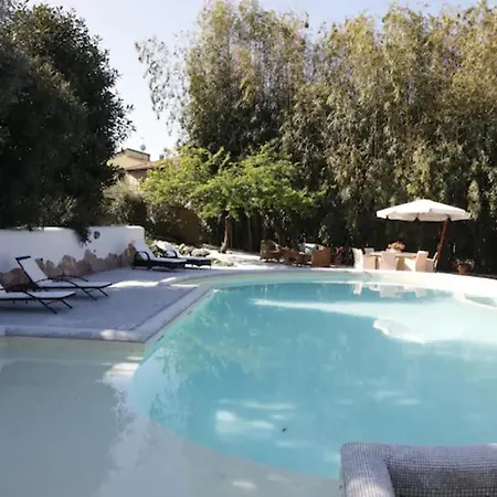 Lägenhet Casa Con Piscina Grande E Idromassaggio Jacuzzi *