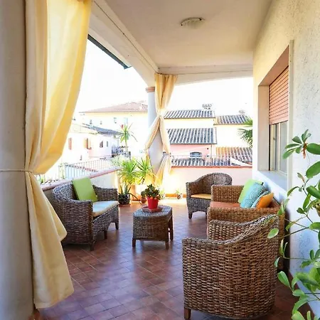 Casa Con Piscina Grande E Idromassaggio Jacuzzi *