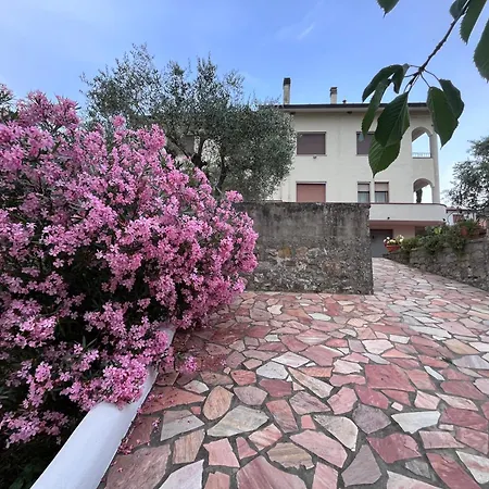 Casa Vacanza Con Piscina Grande E Idromassaggio Jacuzzi