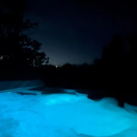 Lägenhet Casa Con Piscina Grande E Idromassaggio Jacuzzi *