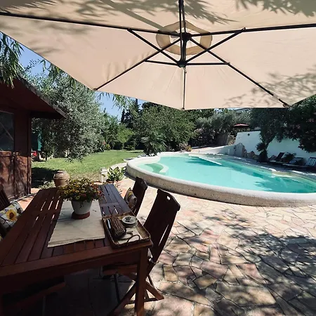 Casa Vacanza Con Piscina Grande E Idromassaggio Jacuzzi
